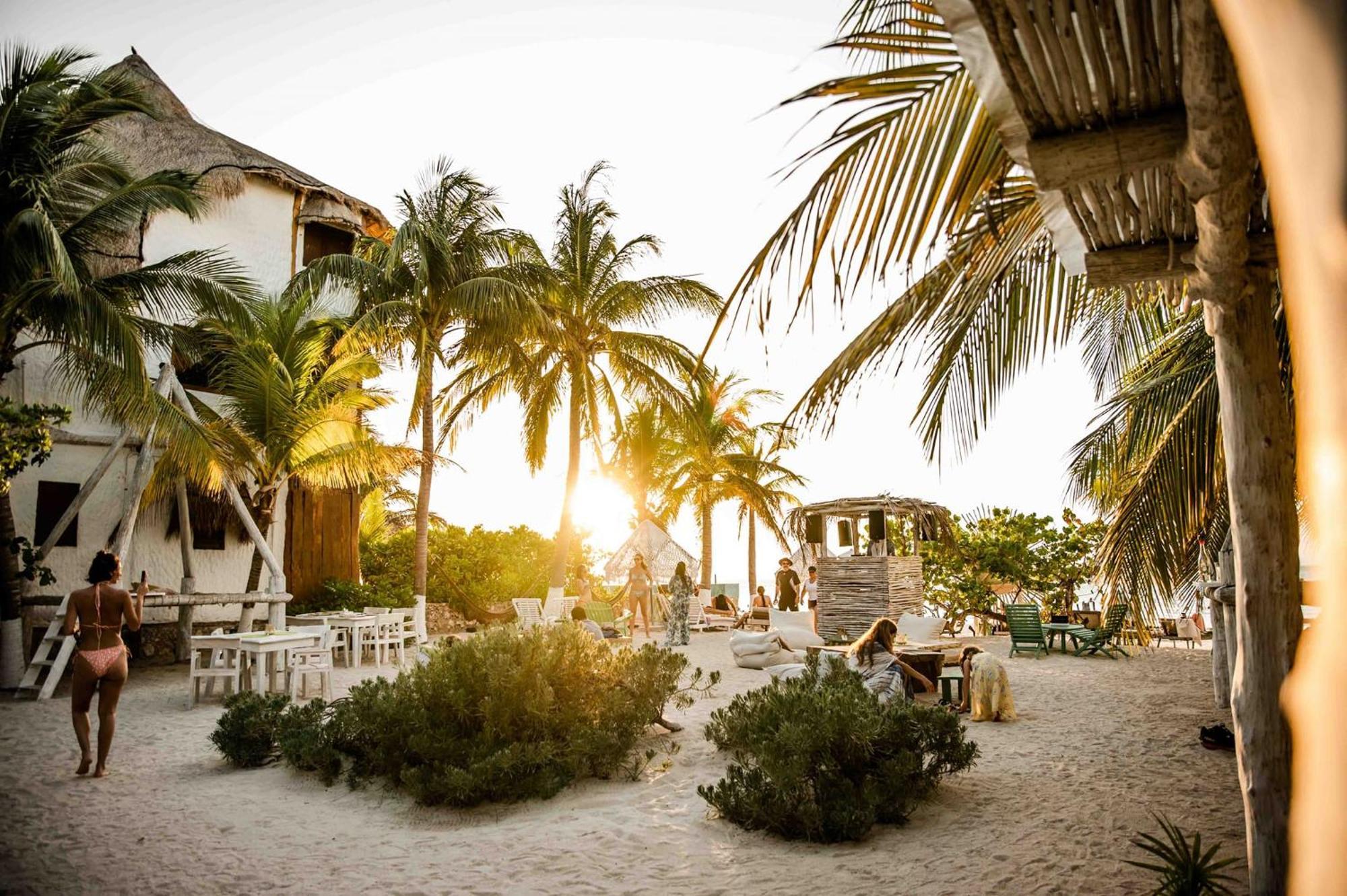 Soho Boutique Holbox - Adults Only Hotel Exterior photo